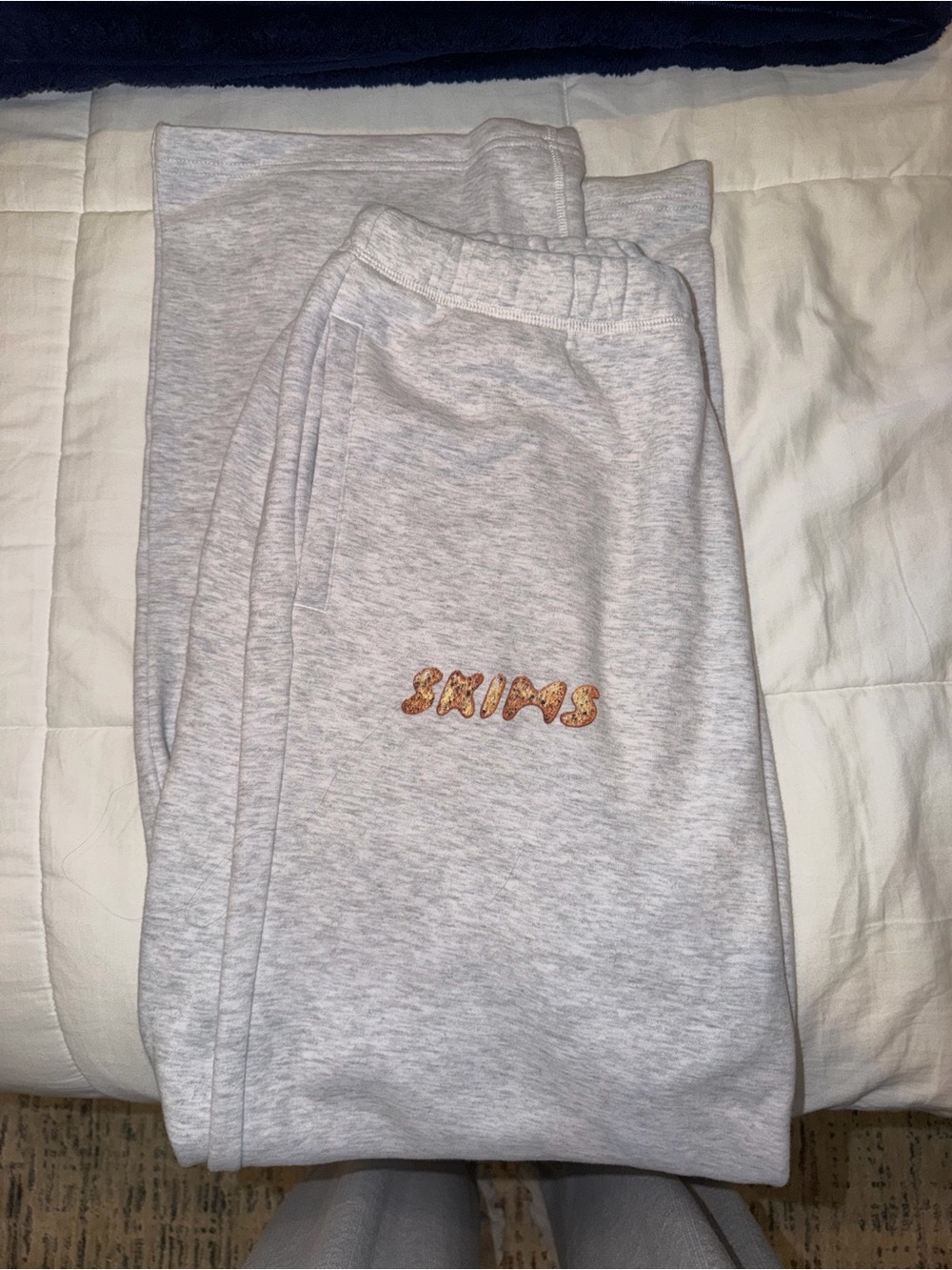 SKIMS LIMITED EDITION - new york sweatpants